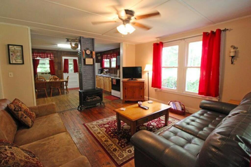 فيلا مدينة كليرمونتفي Creekside 1920'S Farmhouse المظهر الخارجي الصورة