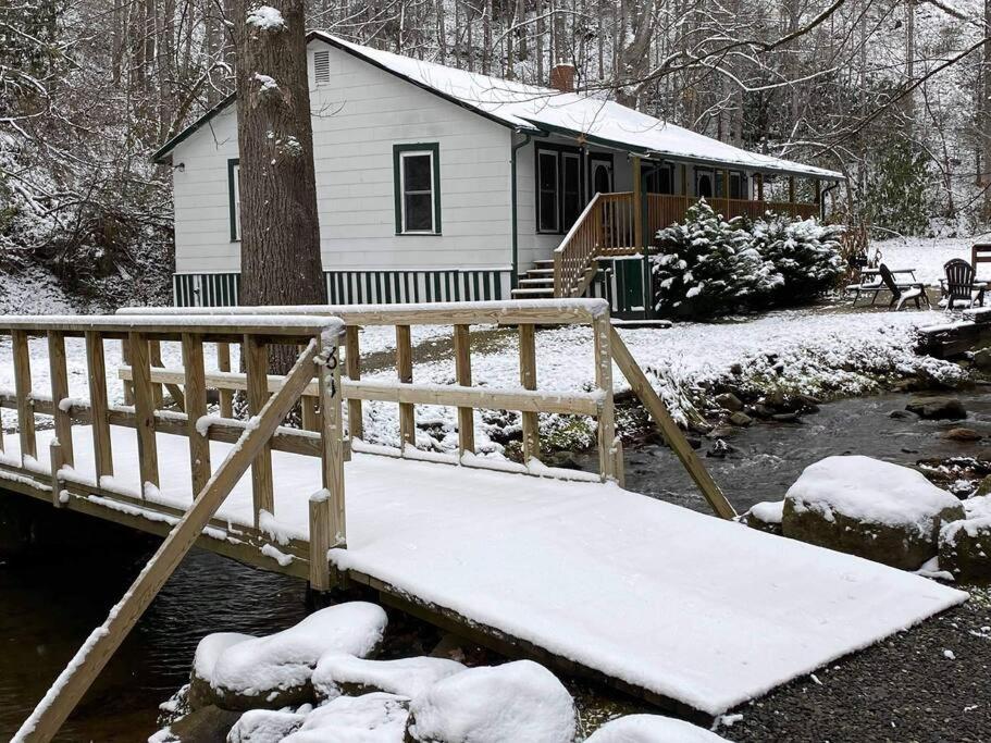 فيلا مدينة كليرمونتفي Creekside 1920'S Farmhouse المظهر الخارجي الصورة