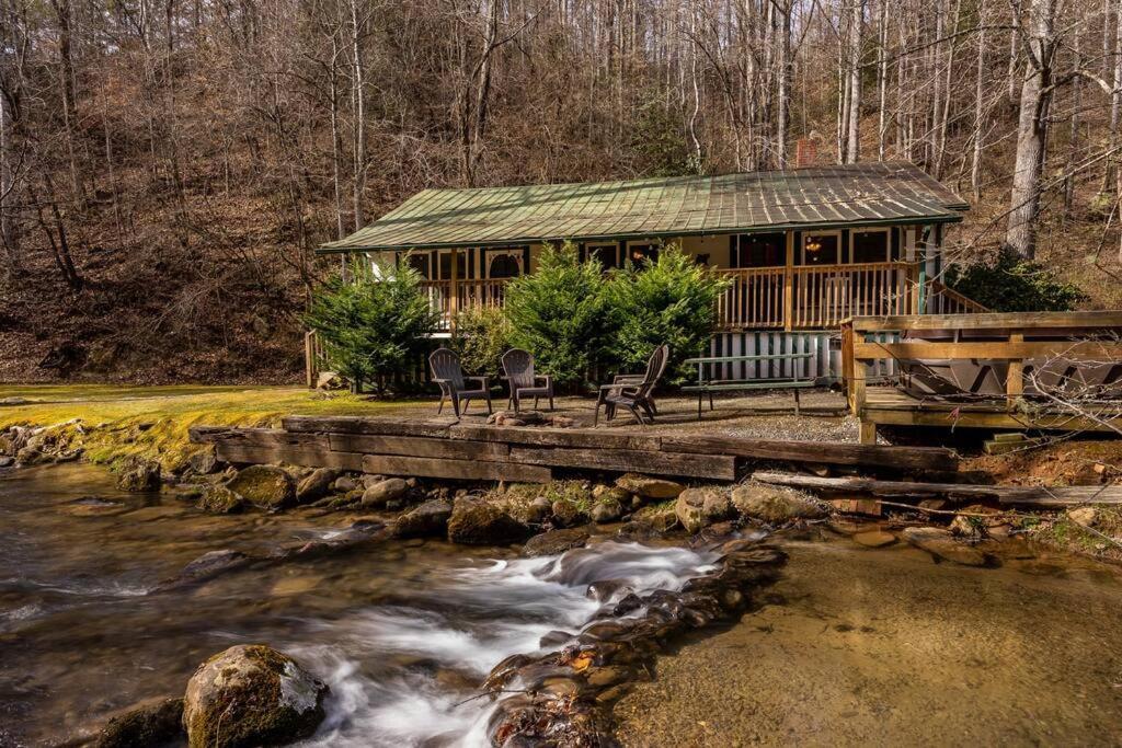 فيلا مدينة كليرمونتفي Creekside 1920'S Farmhouse المظهر الخارجي الصورة